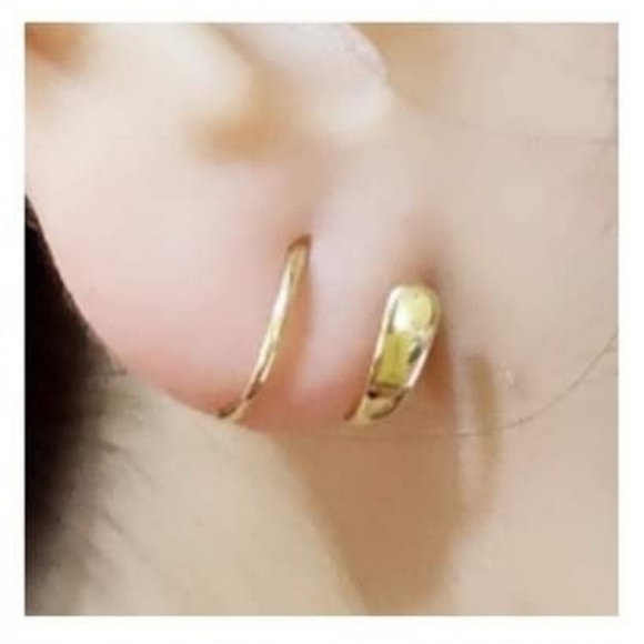 Authentic 18k Solid Yellow Gold Spiral Earrings - Picture 2 of 7